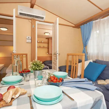 Maxi Caravan Comfort By Interhome Baia Domizia