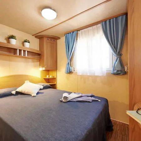 Maxi Caravan Comfort By Interhome Holiday home Baia Domizia